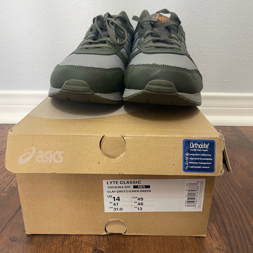 Asics Lyte Classic in Olive and Gray